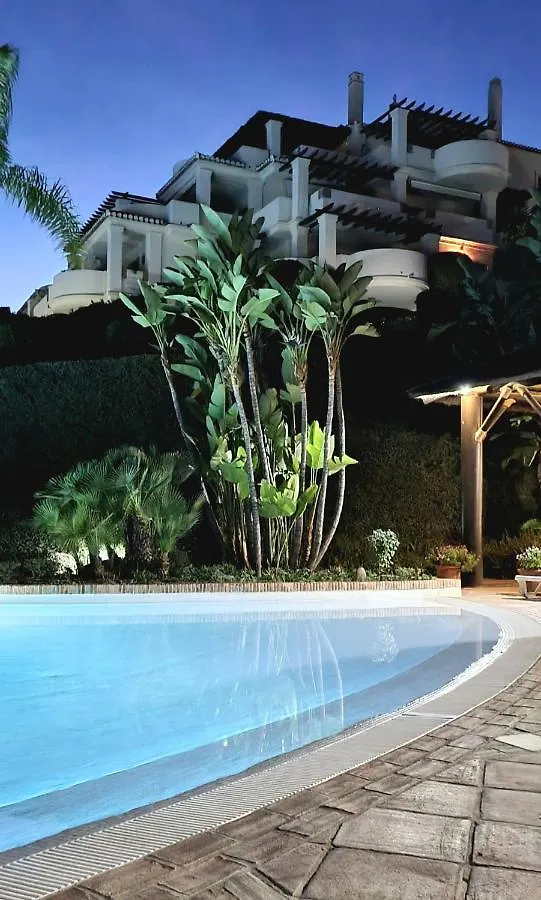 Capanes Del Golf Apartment Benahavis