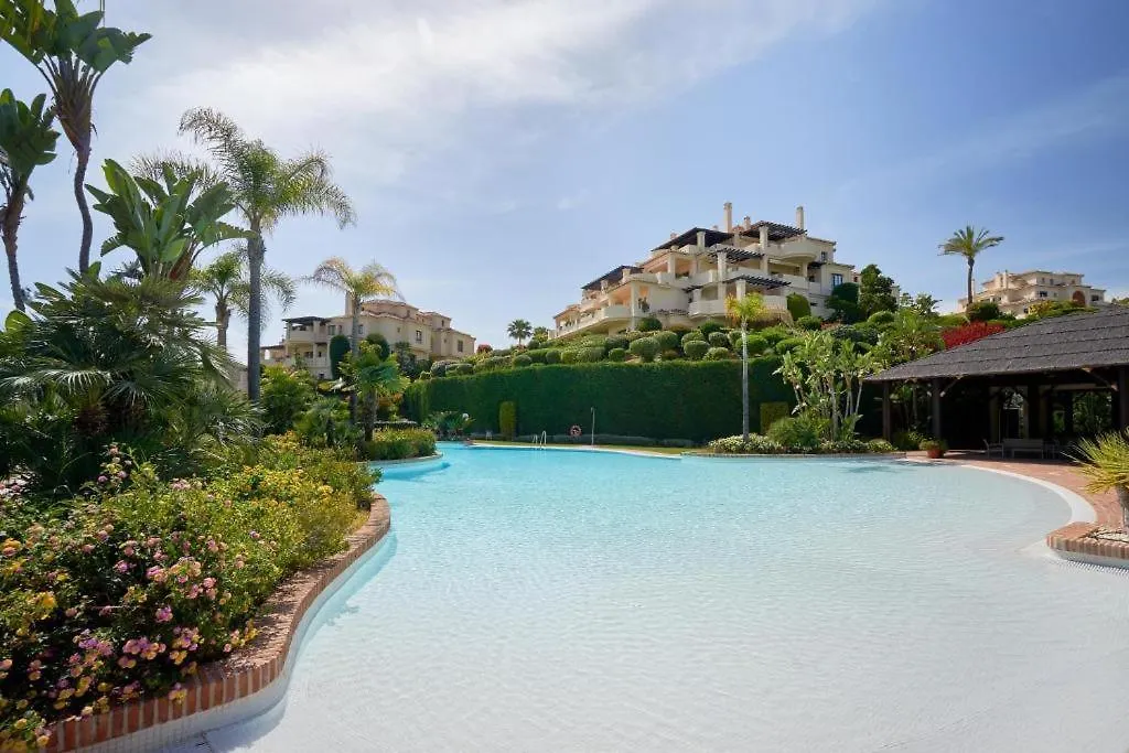 Capanes Del Golf Apartment Benahavis