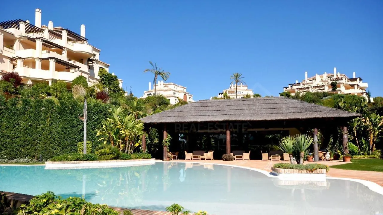 Capanes Del Golf Apartment Benahavis