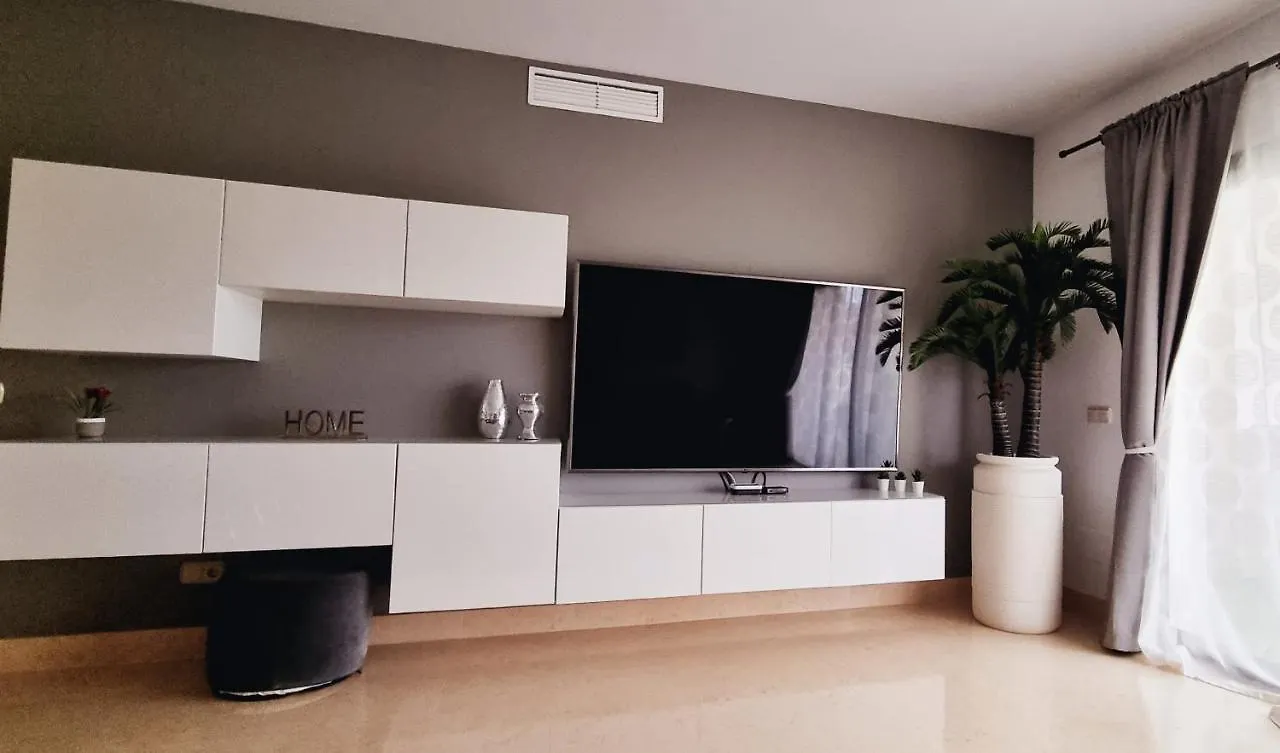 Capanes Del Golf Apartment Benahavis